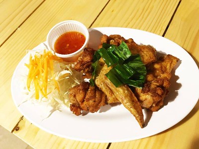ปีกไก่ทอดสมุนไพร