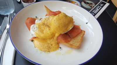 Eggs Benedict With Smoked Salmon