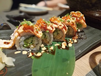 SALMON ROLL