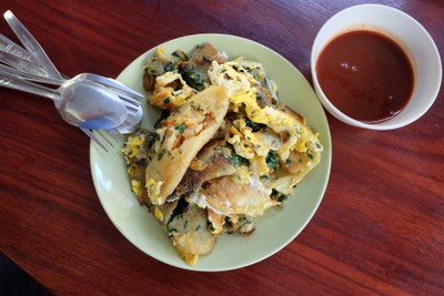 กุยช่ายทอดใส่ไข่