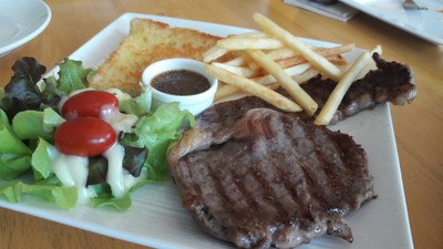 สเต็กเนื้อ