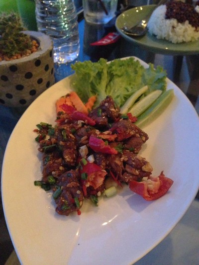 หมูนุ่มผัดพริก