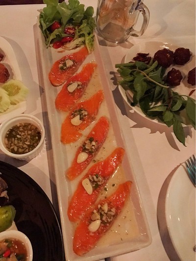 แซลม่อนแซ่บ