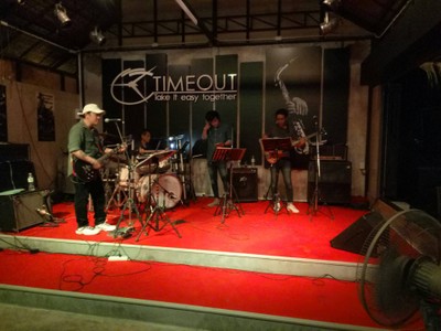 Timeout@kanchanaburi (ทัมเอาส์) Timeout@kanchanaburi (ทัมเอาส์)