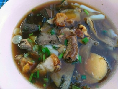 ก๋วยจั๊บพิเศษไม่ไก่