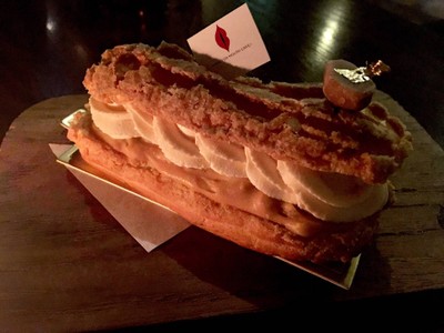 caramel eclair