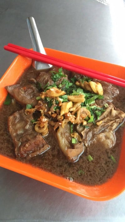 ศรีเหลืองโภชนา