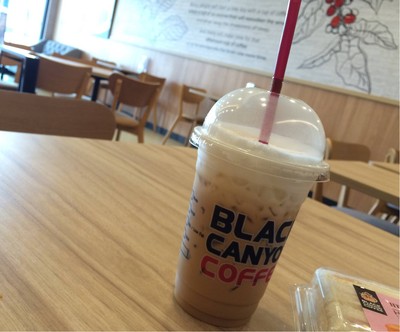 กาแฟแบล็คแคนยอนเย็น