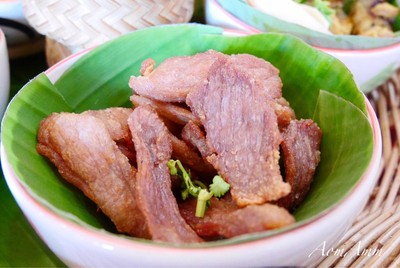 หมูแดดเดียว
