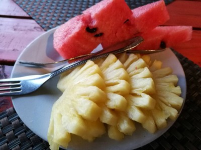 ผลไม้อภินันทนาการจากทางร้าน