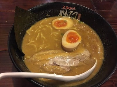 แกงกะหรี่ ราเมง