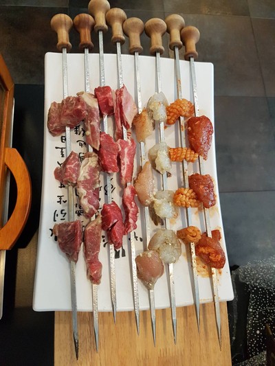 อาหาร หรือ เครื่องดื่ม