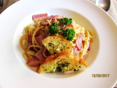 Thapan Restaurant (ทาปัน) Thapan Restaurant (ทาปัน)