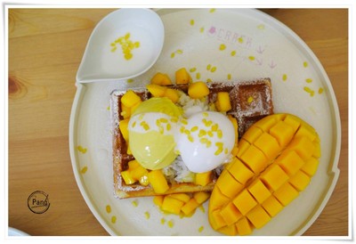 Premium Mango Crack Waffle
