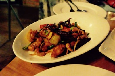 ไก่ผัดเม็ดมะม่วง