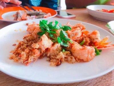กุ้งกระเทียม