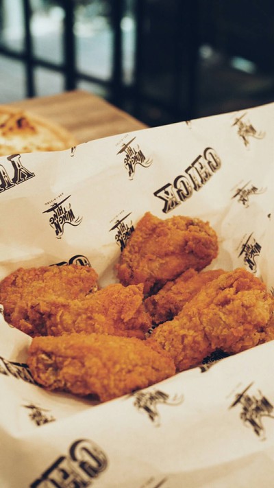 อาหาร หรือ เครื่องดื่ม