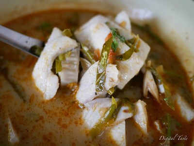 ก๋วยเตี๋ยวต้มยำปลากระพง สี่แยกศรีวรา ก๋วยเตี๋ยวต้มยำปลากระพง สี่แยกศรีวรา