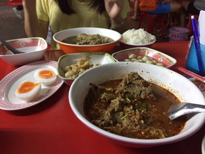 ซุปกระดูกหมู@ลพบุรี (ซุปกระดูกหมู) ซุปกระดูกหมู@ลพบุรี (ซุปกระดูกหมู)