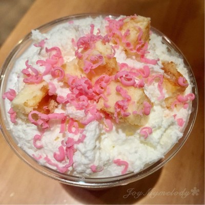 Sakura Caviar Cheesecake Frappe