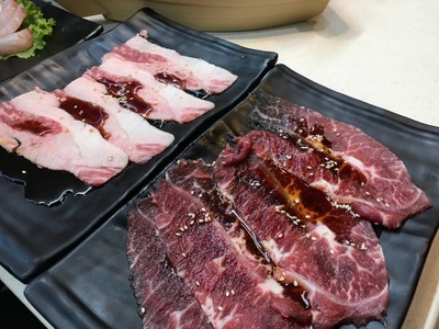 อาหาร หรือ เครื่องดื่ม