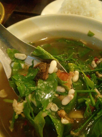 แกงผักหวานไข่มดแดง