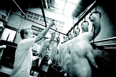 คุณนำชัย เบญจรุ่งโรจน์