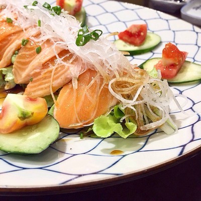 SALMON SALAD