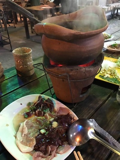 โรงลาบอุบล ไร่กล้วย ศรีราชา