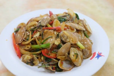 หอยลายผัดพริกเผา