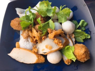 ลูกชิ้นปลาลวกจิ้ม