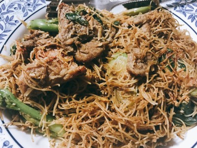 เส้นหมี่ผัดซี่อิ๊ว