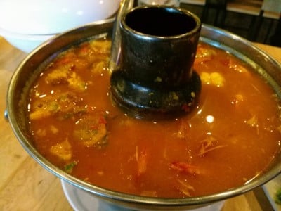 แกงส้มกุ้งชะอมไข่