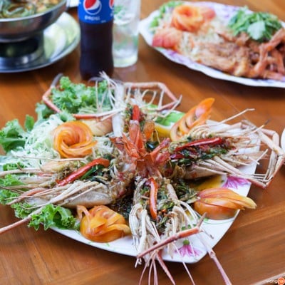 ครัวใบไม้ชายคลอง