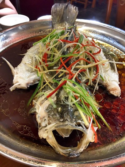 ปลากะพงนึ่งซีอิ๊ว