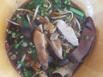 อาหาร หรือ เครื่องดื่ม