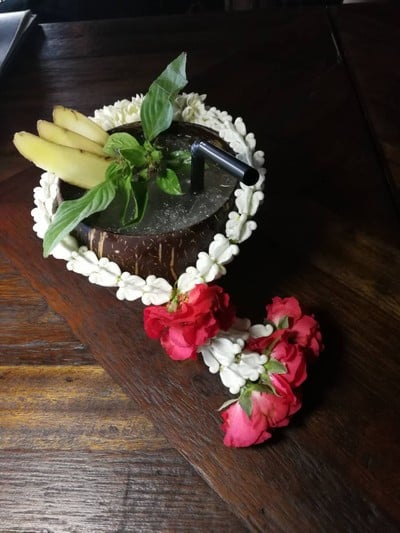 อาหาร หรือ เครื่องดื่ม