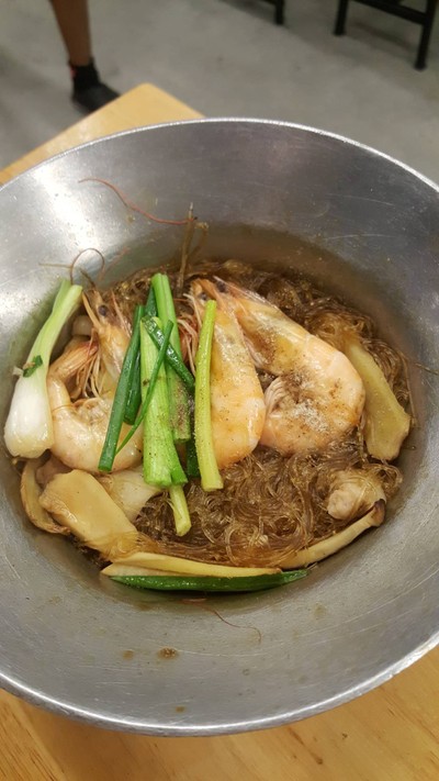 กุ้งอบวุ้นเส้น