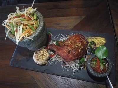 อาหาร หรือ เครื่องดื่ม