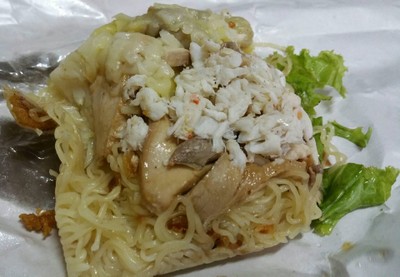 บะหมี่เกี๊ยวปูพิเศษทุกอย่าง