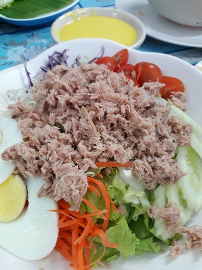 สลัดทูน่า