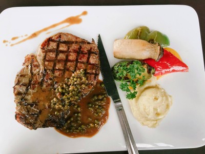 Aus. Rib Eye Steak With Pepper Sauce