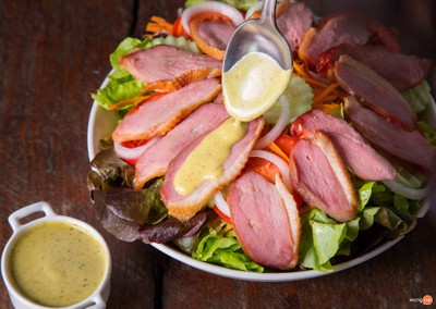 สลัดอกเป็ดรมควัน