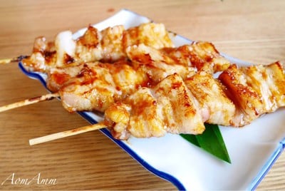 หมูดำสามชั้นเสียบไม้ย่าง (79฿++)