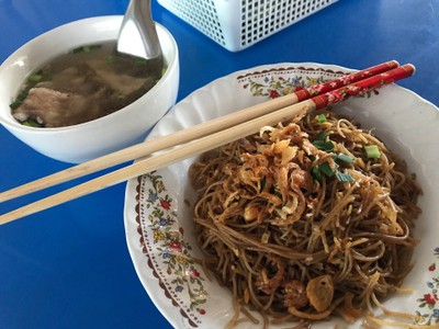 หมี่หุ้นกระดูกหมู