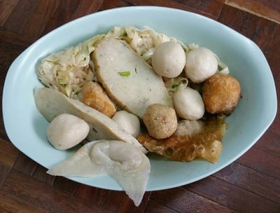 เมนูของร้าน ต.รุ่งโรจน์ ลูกชิ้นปลา สุนทรโกษา