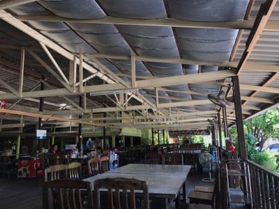 บรรยากาศ เรือนไทยซีฟู้ด บางกุ้ง