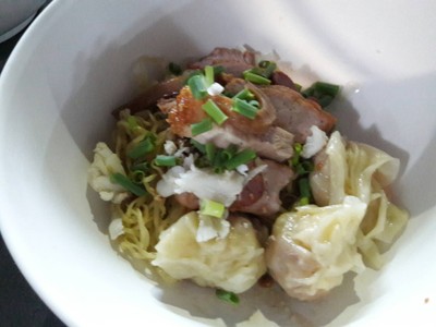 บะหมี่ปู เกี๊ยวกุ้ง เจ้าสัว บะหมี่ปู เกี๊ยวกุ้ง เจ้าสัว