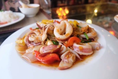 ไอยราวดี (Iyarawadee Restaurant) ไอยราวดี (Iyarawadee Restaurant)