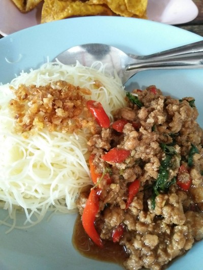 ก๋วยเตี๋ยวเรือสิบสาม (ครัวชากะเฌอ)